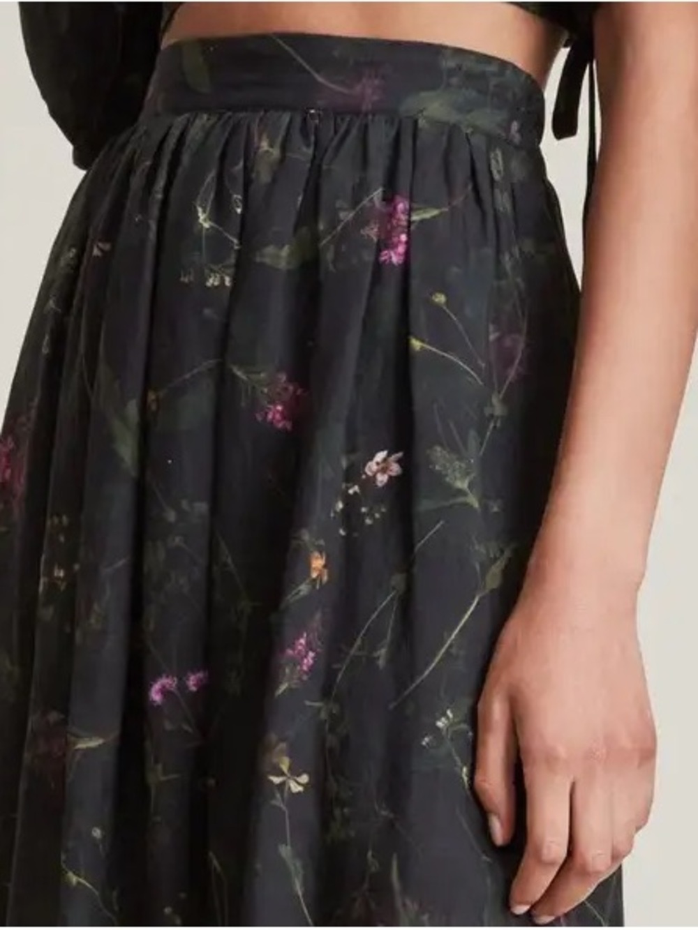 All Saints Woven Floral-Print Midi Skirt in Black - Picture 3 of 6
